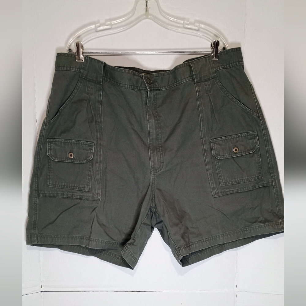 Cabela's Men's Dark Green Cargo Shorts 7 Pocket Hiker Size 44